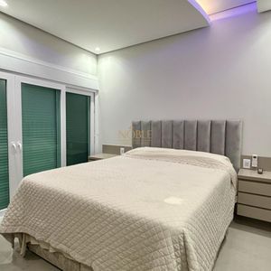 Casa de Condomínio com 293m², 3 dormitórios, 3 suítes, 2 vagas no Ocean Side em Torres para Comprar
