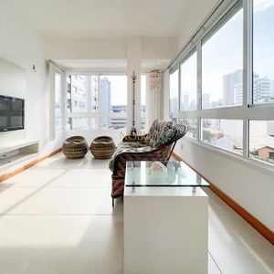 Apartamento com 76m², 2 dormitórios, 1 suíte, 2 vagas no Residencial Ilha Serena em Torres para Comprar