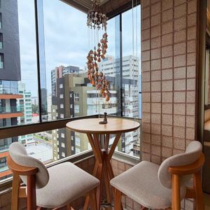 Cobertura com 198m², 3 dormitórios, 2 suítes, 2 vagas no Mar de Flores em Torres para Comprar