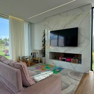 Casa com 258m², 4 dormitórios, 4 suítes, 2 vagas no Reserva das Águas em Torres para Comprar