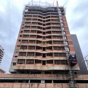 Apartamento com 41m², 1 dormitório, 1 vaga no Axxis em Torres para Comprar
