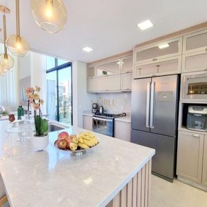 Casa de Condomínio com 350m², 3 dormitórios, 3 suítes, 2 vagas no Reserva das Águas em Torres para Comprar