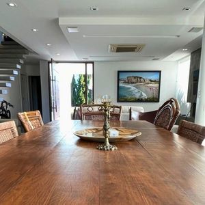 Casa de Condomínio com 338m², 4 dormitórios, 3 suítes, 2 vagas no Ocean Side em Torres para Comprar