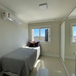 Cobertura com 262m², 3 dormitórios, 2 suítes, 2 vagas no Pérola da Praia em Torres para Comprar