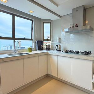 Cobertura com 198m², 3 dormitórios, 2 suítes, 2 vagas no Mar de Flores em Torres para Comprar