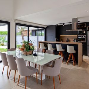 Casa de Condomínio com 260m², 3 dormitórios, 3 suítes, 3 vagas no Reserva das Águas em Torres para Comprar