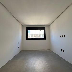 Apartamento com 92m², 2 dormitórios, 2 suítes, 1 vaga no Rosa dos Ventos em Torres para Comprar