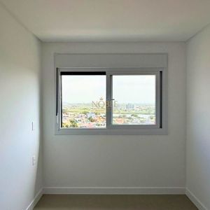 Apartamento com 118m², 3 dormitórios, 2 suítes, 2 vagas no Punta Del Sole em Torres para Comprar