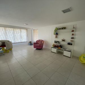 Cobertura com 130m², 2 dormitórios, 1 suíte, 2 vagas no Riviere em Torres para Comprar