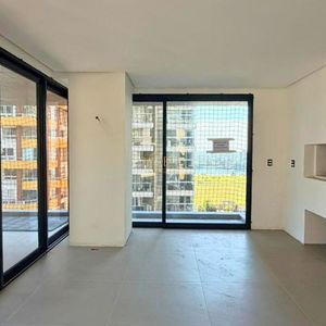 Apartamento, 4 dormitórios, 1 suíte, 2 vagas no Mirage em Torres para Comprar