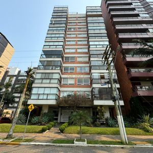 Apartamento com 115m², 3 dormitórios, 2 suítes, 2 vagas no Morada do Mar em Torres para Comprar