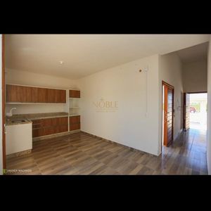 Casa, 3 dormitórios, 1 suíte, 2 vagas no bairro Praia Azul em Passo de Torres para Comprar