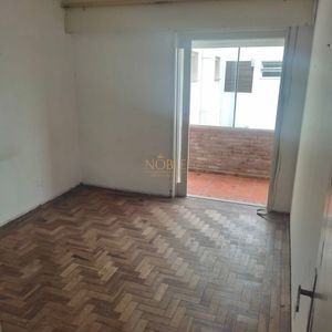 Apartamento com 120m², 3 dormitórios, 1 suíte, 1 vaga no Edifício José Picoral em Torres para Comprar