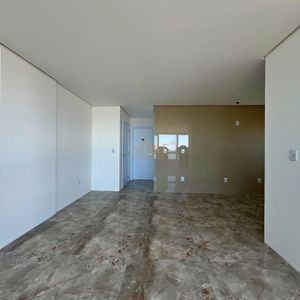 Apartamento com 119m², 3 dormitórios, 3 suítes, 2 vagas no La Vistara em Torres para Comprar