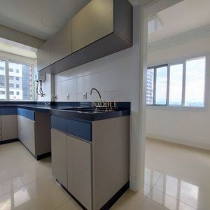 Apartamento com 249m², 4 dormitórios, 4 suítes, 2 vagas no Graziela em Torres para Comprar