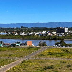 Apartamento com 150m², 3 dormitórios, 1 suíte, 1 vaga no Torre de La Cité em Torres para Comprar