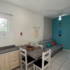 Pousada, 8 dormitórios, 3 suítes, 7 vagas no bairro Praia da Cal em Torres para Comprar