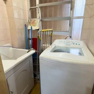 Apartamento com 50m², 2 dormitórios no Edifício Munari em Torres para Comprar