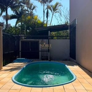 Apartamento com 112m², 2 dormitórios, 2 suítes, 3 vagas no Villa de Sagres em Torres para Comprar