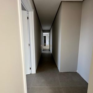 Cobertura com 149m², 3 dormitórios, 3 suítes, 2 vagas no Topazio em Torres para Comprar