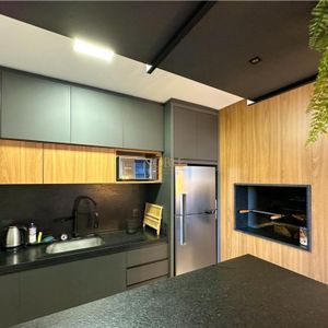 Apartamento com 167m², 2 dormitórios, 1 suíte, 1 vaga no Vesta em Torres para Comprar