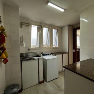 Apartamento com 155m², 3 dormitórios, 1 suíte, 1 vaga no Edificio Villa Itaparica em Torres para Comprar