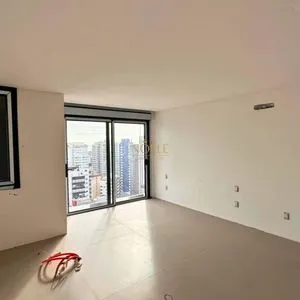 Apartamento com 385m², 4 dormitórios, 4 suítes, 2 vagas no Vanguard em Torres para Comprar