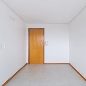 Apartamento com 103m², 2 dormitórios, 1 suíte, 1 vaga no Da Matta Residencial em Torres para Comprar