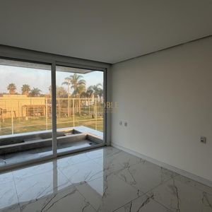Casa com 474m², 4 dormitórios, 4 suítes, 2 vagas no Condomínio Ilhas Park em Torres para Comprar