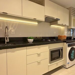 Apartamento com 53m², 1 dormitório, 1 suíte, 1 vaga no Punta Del Sole em Torres para Comprar