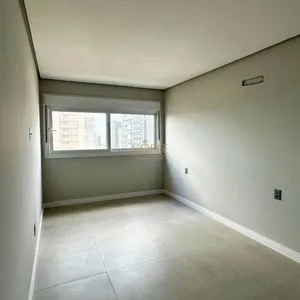 Apartamento com 70m², 2 dormitórios, 1 suíte, 1 vaga no Toronto em Torres para Comprar