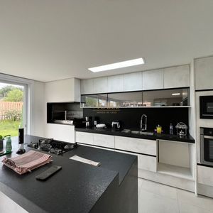 Casa de Condomínio com 234m², 5 dormitórios, 3 suítes, 2 vagas no Condomínio Ilhas Park em Torres para Comprar