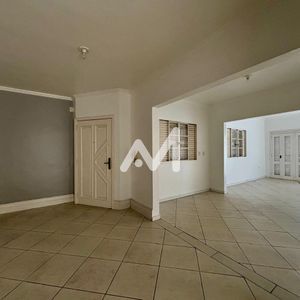 Casa com 285m² e 5 dormitórios no bairro Moinhos em Lajeado para Comprar ou Alugar