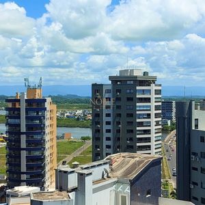 Apartamento com 88m², 2 dormitórios, 2 suítes, 1 vaga no LONDON em Torres para Comprar