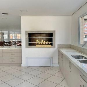 Apartamento com 120m², 3 dormitórios, 1 suíte, 2 vagas no Michelângelo em Torres para Comprar