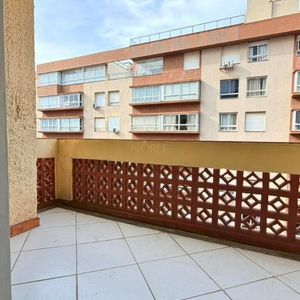 Apartamento com 60m², 2 dormitórios, 1 vaga no Sapt em Torres para Comprar
