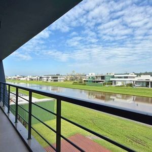 Casa de Condomínio com 417m², 4 dormitórios, 4 suítes, 2 vagas no Reserva das Águas em Torres para Comprar
