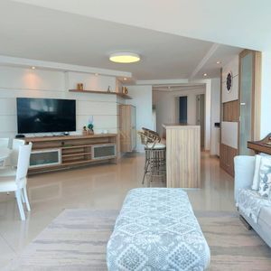 Apartamento com 263m², 4 dormitórios, 4 suítes, 4 vagas no Neptuno em Torres para Comprar