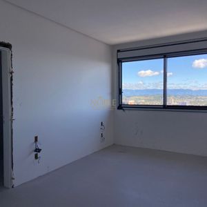 Cobertura com 385m², 4 dormitórios, 4 suítes, 4 vagas no Vanguard em Torres para Comprar