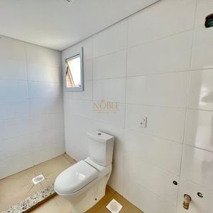 Apartamento com 84m², 2 dormitórios, 1 suíte, 1 vaga no San Pietro em Torres para Comprar