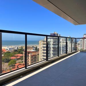 Apartamento com 220m², 4 dormitórios, 4 suítes, 3 vagas no Vitra em Torres para Comprar