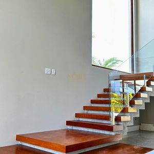 Casa de Condomínio com 360m², 4 dormitórios, 4 suítes, 2 vagas no Ocean Side em Torres para Comprar