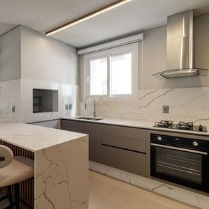 Apartamento com 110m², 2 dormitórios, 2 suítes, 1 vaga no Ibiza em Torres para Comprar