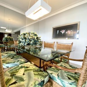 Apartamento com 249m², 4 dormitórios, 4 suítes, 3 vagas no Graziela em Torres para Comprar