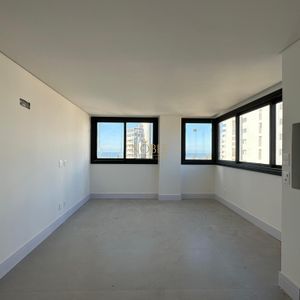 Apartamento com 78m², 2 dormitórios, 1 suíte, 1 vaga no Vista Mare em Torres para Comprar