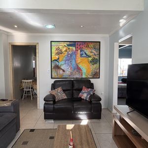Casa, 3 dormitórios, 1 suíte, 1 vaga no bairro Igra Sul em Torres para Comprar