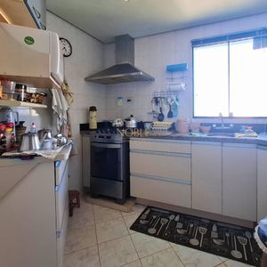 Apartamento com 98m², 3 dormitórios, 1 suíte, 3 vagas no Metropolitan em Torres para Comprar