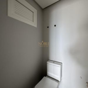 Apartamento com 90m², 2 dormitórios, 2 suítes, 2 vagas no Maui Residencial em Torres para Comprar