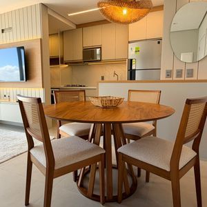 Apartamento com 70m², 2 dormitórios, 1 suíte, 2 vagas no Toronto em Torres para Comprar