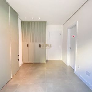 Apartamento com 112m², 3 dormitórios, 3 suítes, 2 vagas no La Vistara em Torres para Comprar